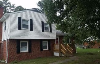806 Mcdowell Rd