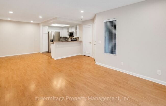 1 Bedroom Tustin Condo for Lease - Great Location