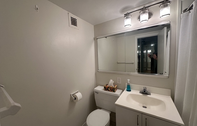 Studio, 1 bath, 637 sqft, $2,850, Unit 7F