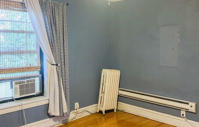 Studio, 1 bath, 371 sqft, $2,100, Unit 2884-2