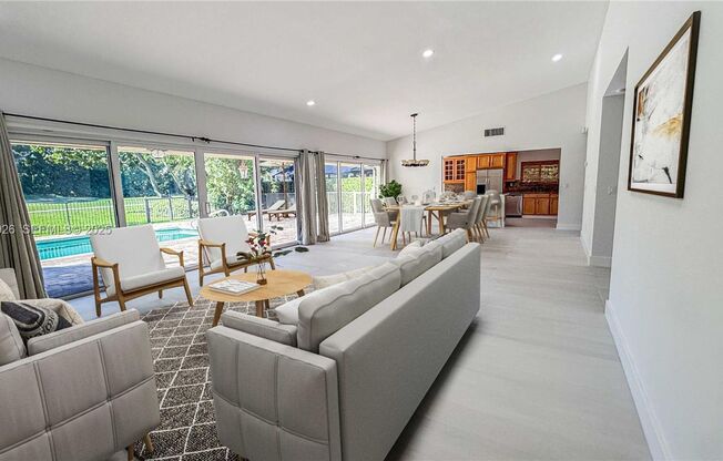 10134 BOCA WOODS LN #10134 BOCA RATON, FL 33428