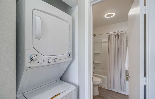 1 bed, 1 bath, 780 sqft, $2,495, Unit 4751-32