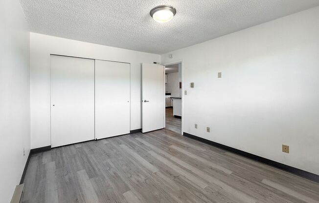 2 beds, 1 bath, 735 sqft, $1,100
