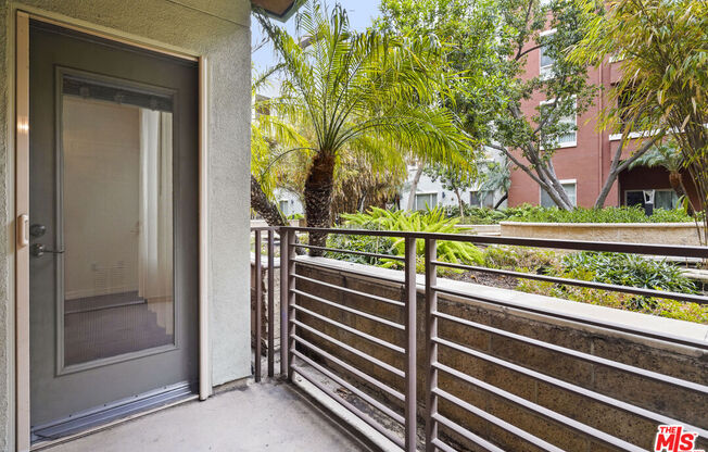 2 beds, 2 baths, 1,042 sqft, $3,100, Unit 115