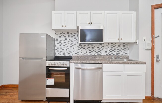 454 9 AVE
