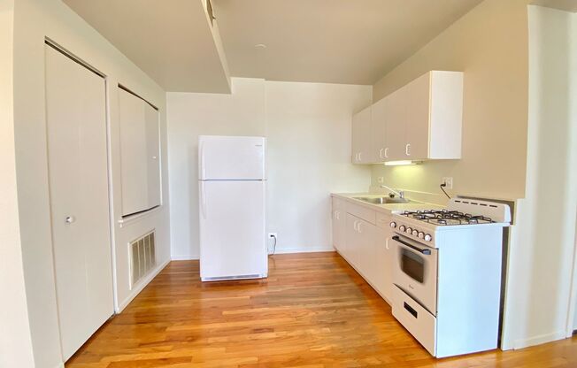 1 bed, 1 bath, 550 sqft, $1,695, Unit 5959-502