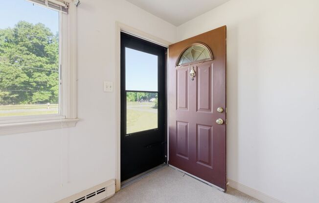 15219 Spruce Ave, Chester, VA 23836
