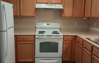 3 beds, 2 baths, 1,008 sqft, $1,299, Unit 396-12