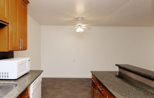 1 bed, 1 bath, 785 sqft, $2,395, Unit 206