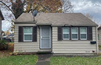 1 bedroom home in Northeast Salem!