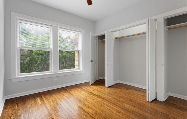 3 beds, 1 bath, 632 sqft, $2,350, Unit 1456-208