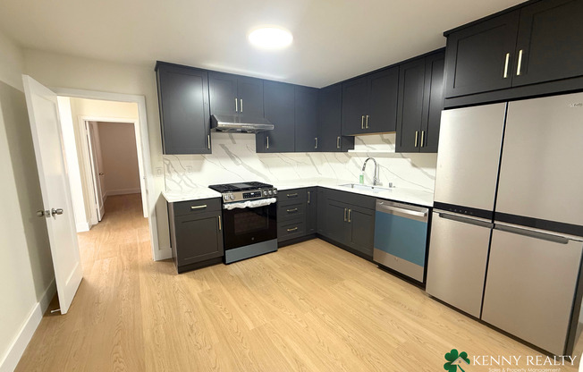 Remodeled 4BR/2BA Home w/ Dual Kitchens + New Appliances — Daly City