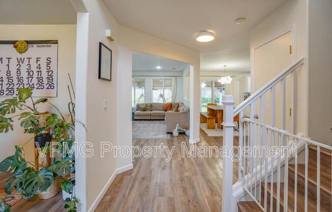 11011 NE 104 ST