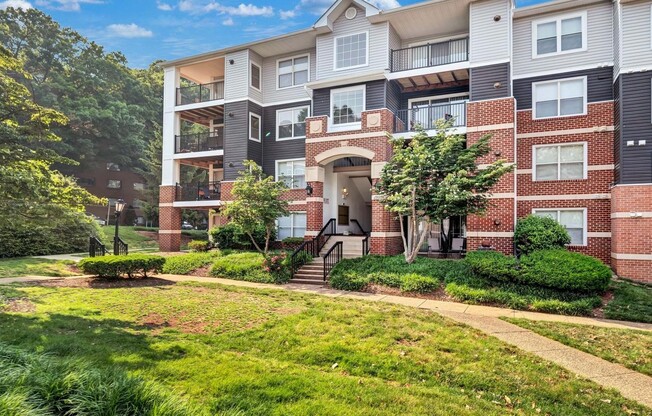 Eagle Rock Apartments at Columbia Pike