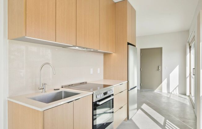 Studio, 1 bath, 401 sqft, $2,195, Unit 402