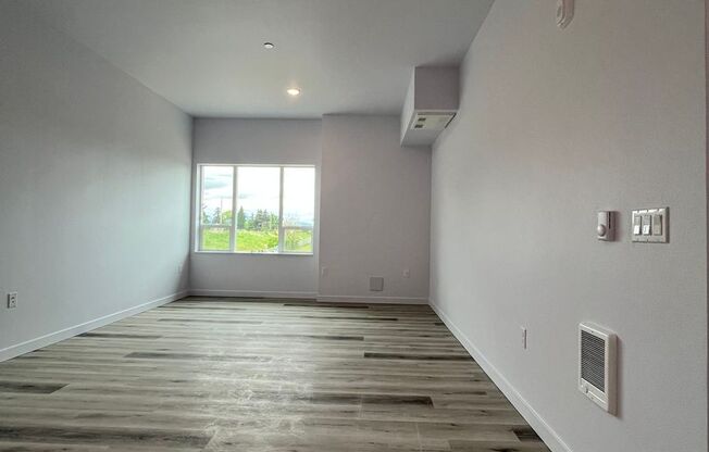 Beautiful 1, 2 and 3 bedroom homes available near Clark College!