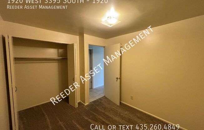 2 beds, 1 bath, 930 sqft, $1,195