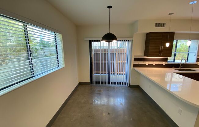 3 beds, 3 baths, 1,550 sqft, $4,999, Unit 103