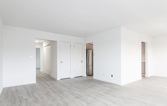 2 beds, 1.5 baths, $2,195, Unit 3B