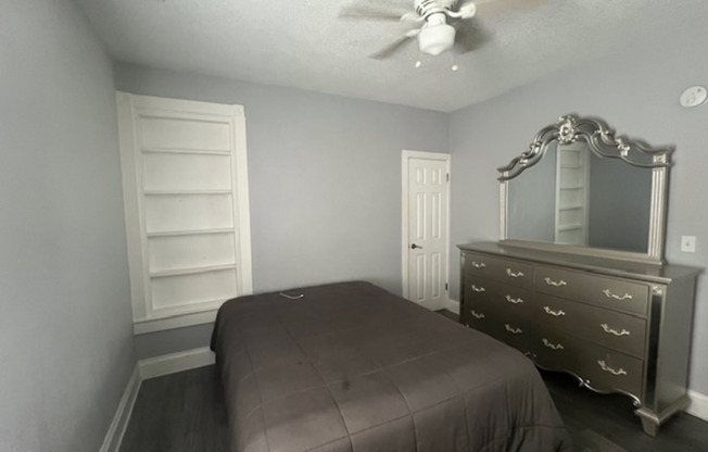 2 beds, 1 bath, $1,250, Unit 107 Bluff St Unit B