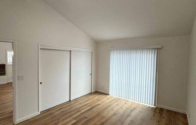 1 bed, 1 bath, $2,400, Unit 117