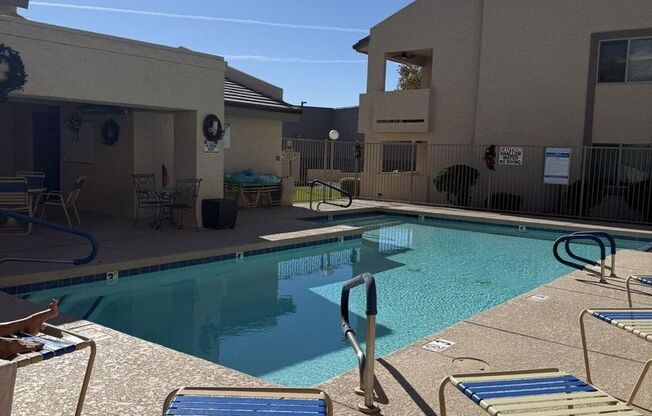 Newly renovated! 2 BED CONDO AT SOSSMAN & MAIN!