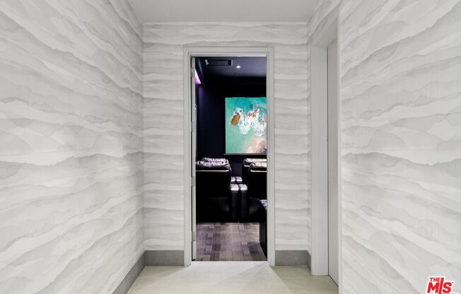 2 beds, 2.5 baths, 2,000 sqft, $7,995, Unit 5A