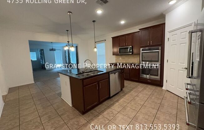 4735 ROLLING GRN DR