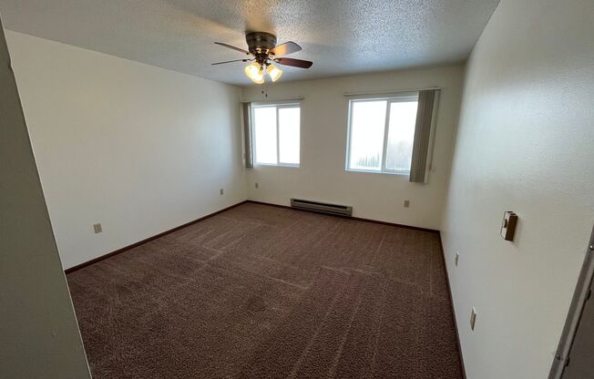 1 bed, 1 bath, 643 sqft, $995