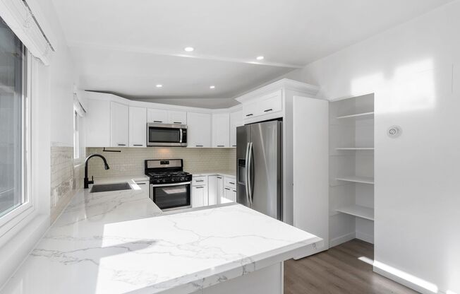 Bayside Drive Complex