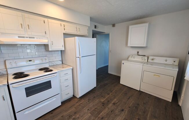 2 beds, 1 bath, $1,425