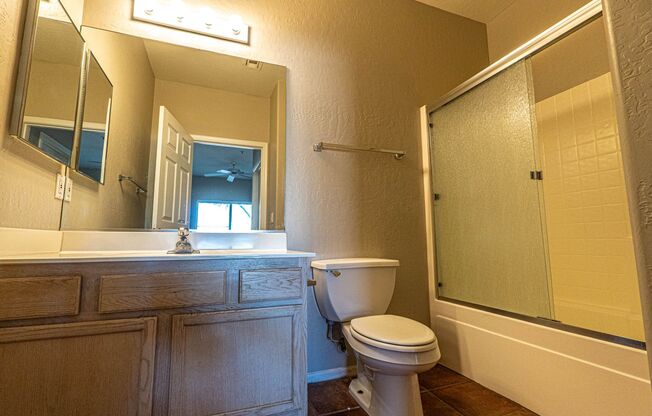 2 beds, 2 baths, $1,625, Unit #1086
