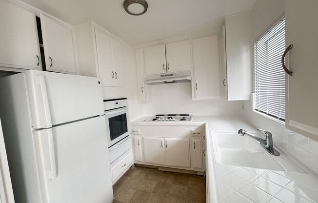8570 Gregory Way Unit #201