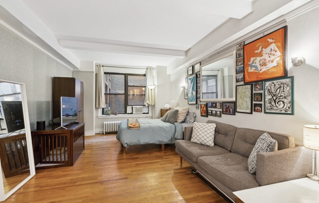 Studio, 1 bath, $2,725, Unit 8A