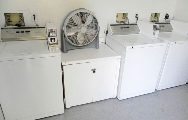 2 beds, 1.5 baths, 800 sqft, $1,055, Unit Unit 15