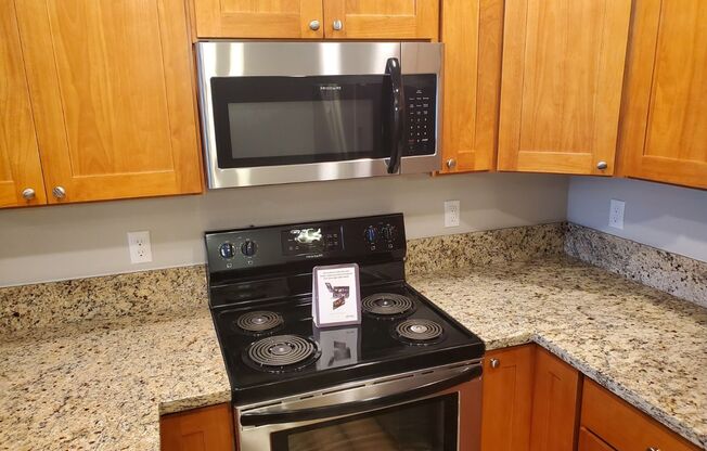 3 beds, 2 baths, 1,210 sqft, $2,550, Unit D-131