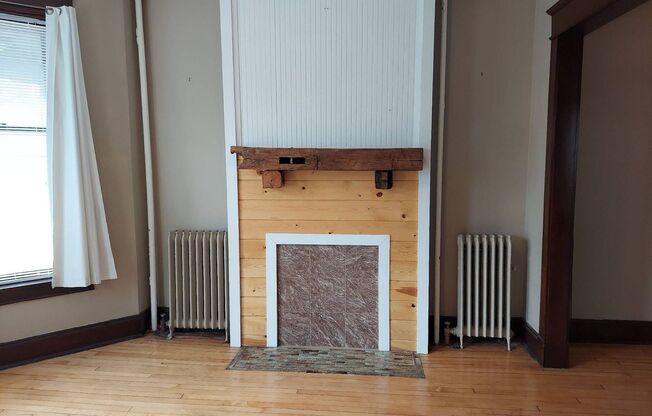 1 bed, 1 bath, 433 sqft, $1,045, Unit 5
