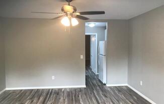 2 beds, 2 baths, 900 sqft, $800