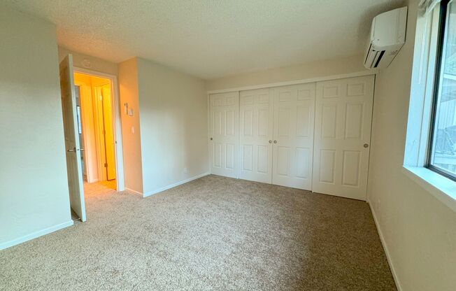 2 beds, 1.5 baths, 998 sqft, $1,690, Unit 0111