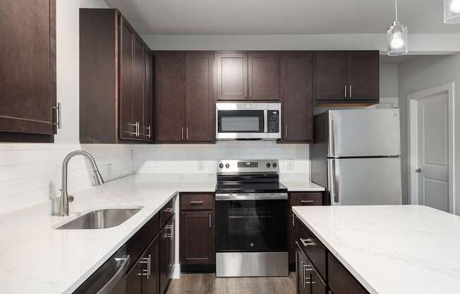 Piazza on West Pine | Apartments in St. Louis, MO