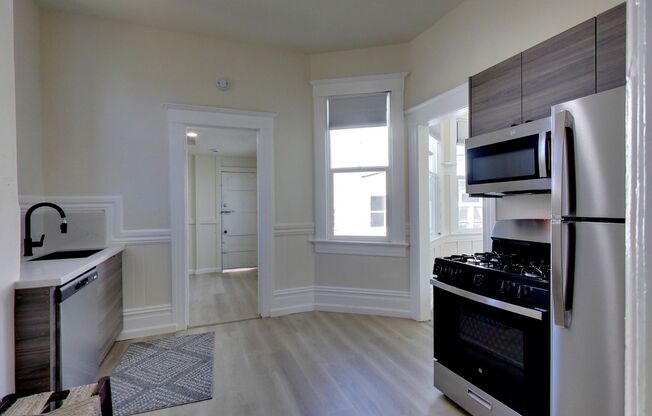 2 beds, 1 bath, 785 sqft, $3,545, Unit 1926 Bush Street #B