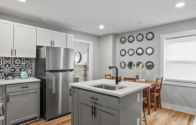 1117-1119 Spring Garden
