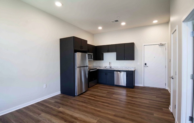 1 bed, 1 bath, 500 sqft, $1,725, Unit 111