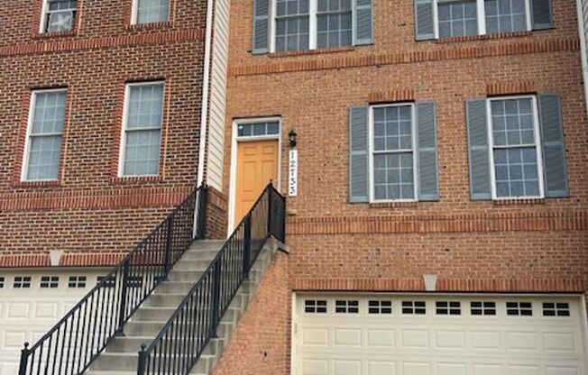 SPACIOUS TH IN CLARKSBURG
