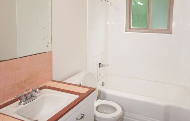 Parkway Apartments (108)