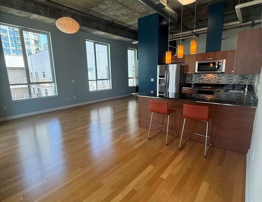 1 bed, 1 bath, 820 sqft, $2,950, Unit 731