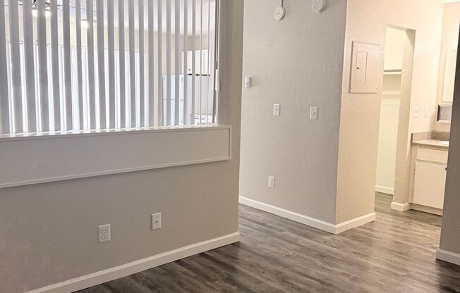 Studio, 1 bath, 520 sqft, $895, Unit 308