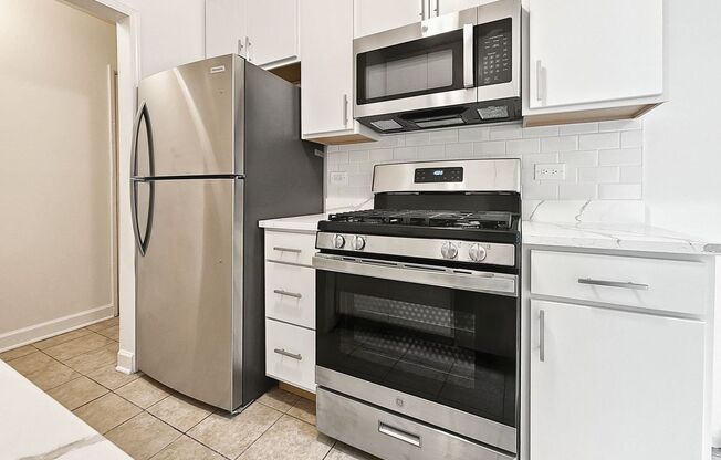 1 bed, 1 bath, $1,695, Unit 1111H-301