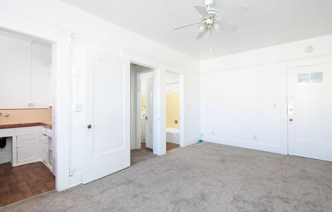 Studio, 1 bath, $1,595, Unit 26
