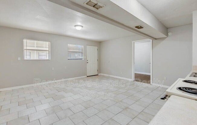 1738 WRIGHT AVE